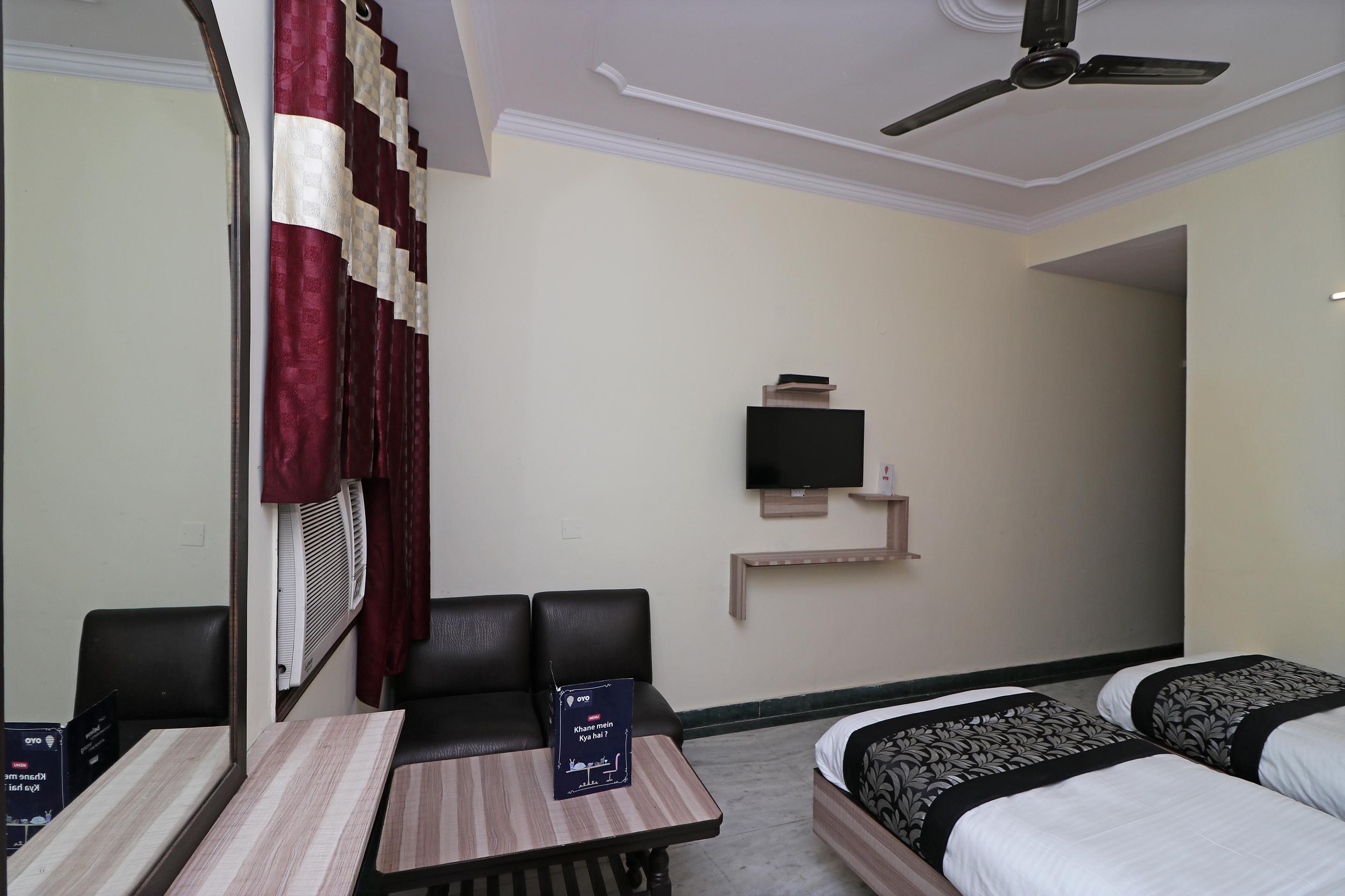 Adb Rooms Hotel Silver Shine New Delhi Bagian luar foto